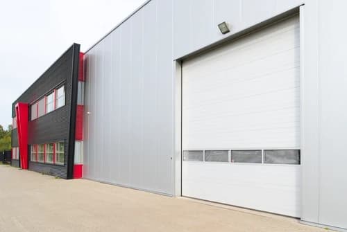 US Self Storage (SSM) storage facility exterior view